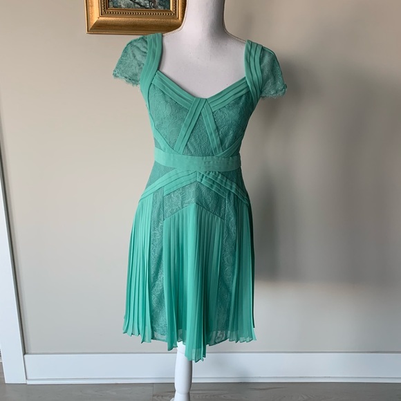 BCBGMaxAzria Dresses & Skirts - A stylish pastel pleated dress